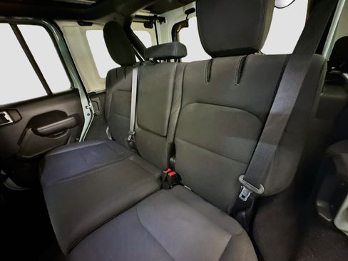 Used 2023 Jeep Wrangler Unlimited w/ Sun & Screen Package AWD/4WD image 29