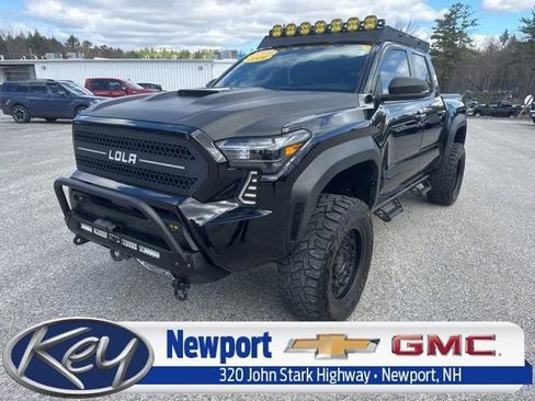 Used 2024 Toyota Tacoma TRD Sport w/ TRD Sport Upgrade Package AWD/4WD image 1