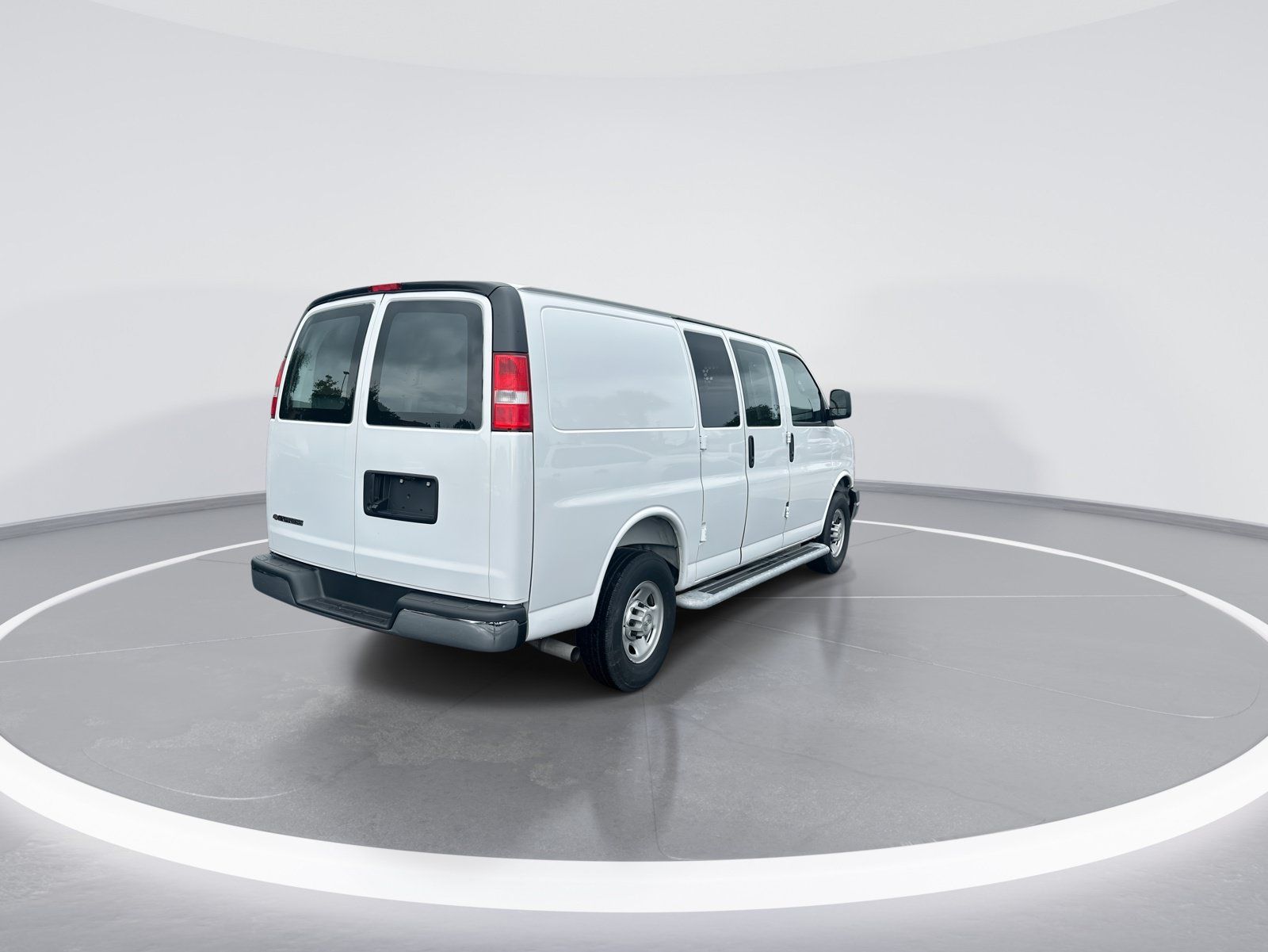 Used 2025 Chevrolet Express 2500 w/ Driver Convenience Package RWD image 9