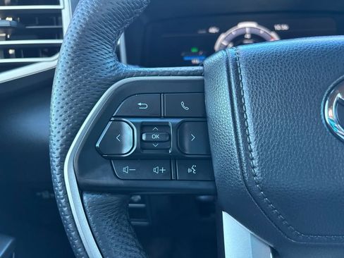 Used 2025 Toyota Tundra Limited image 18