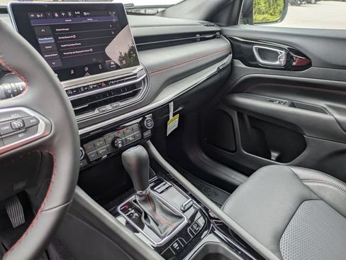 New 2026 Jeep Compass Trailhawk AWD/4WD image 20