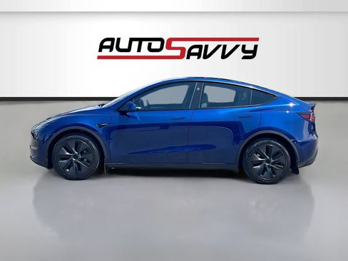 Used 2024 Tesla Model Y Long Range AWD/4WD image 4