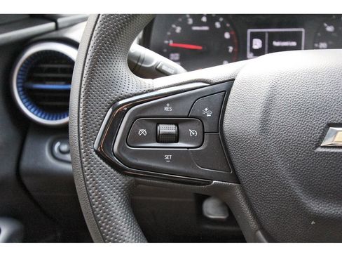 Used 2025 Chevrolet Trax LS w/ LS Convenience Package FWD image 18