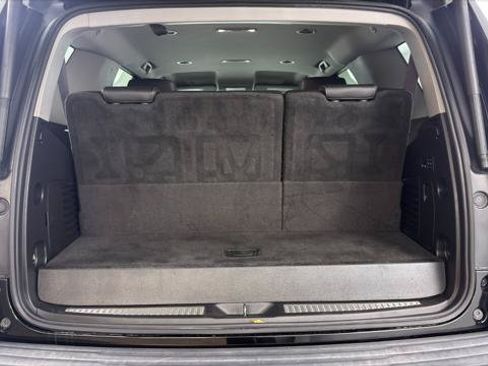 Used 2017 GMC Yukon SLT AWD/4WD image 17