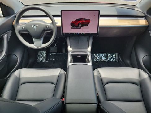 Used 2022 Tesla Model Y Long Range AWD/4WD image 14