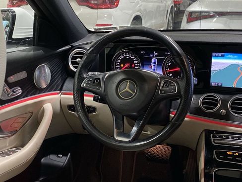 Used 2017 Mercedes-Benz E 300 image 3