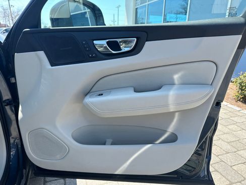 Used 2020 Volvo XC60 T5 Inscription w/ Protection Package Premier AWD/4WD image 38