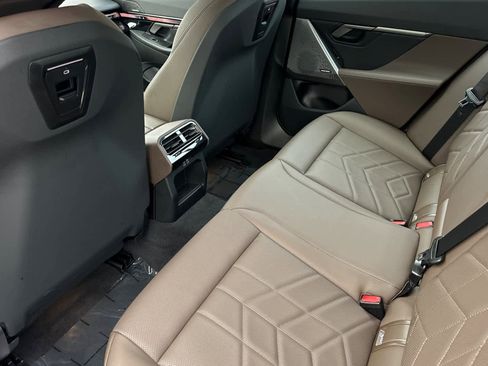 Used 2025 BMW 540i xDrive image 4