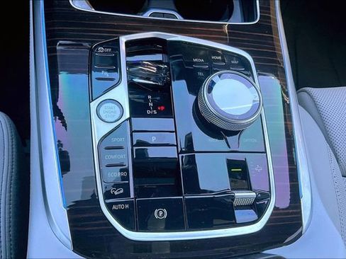 Used 2026 BMW X7 xDrive40i w/ Executive Package image 24