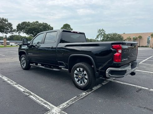 Used 2024 Chevrolet Silverado 2500 LT AWD/4WD image 8