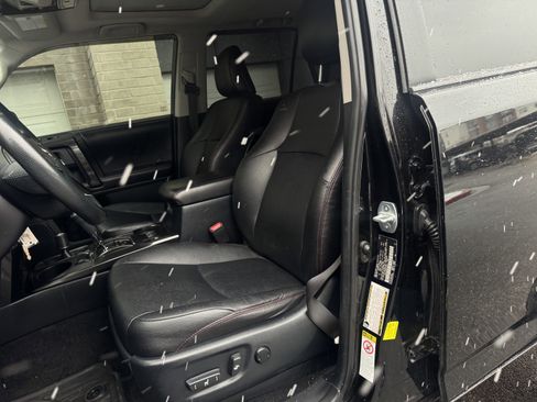 Used 2016 Toyota 4Runner Trail Premium image 21