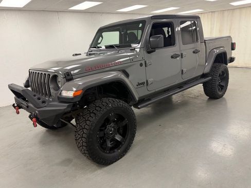 Used 2020 Jeep Gladiator Sport AWD/4WD image 1