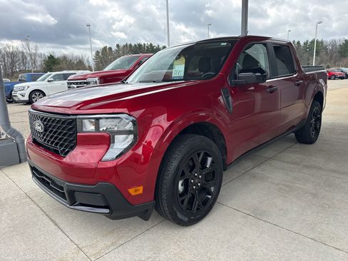 Certified 2025 Ford Maverick XLT w/ Equipment Group 301A image 3