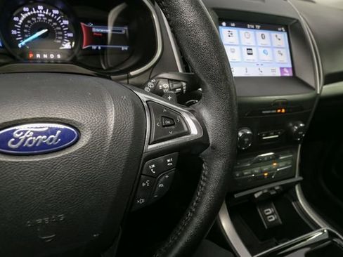 Used 2019 Ford Edge SEL w/ Equipment Group 201A AWD/4WD image 31