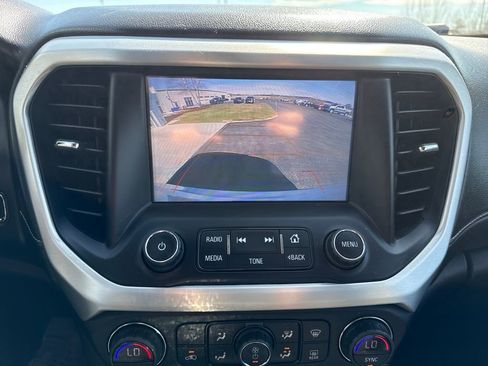 Certified 2019 GMC Acadia SLT FWD image 18