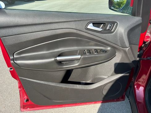 Used 2018 Ford Escape SEL FWD image 16