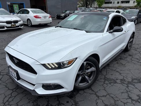 Used 2015 Ford Mustang Coupe w/ Equipment Group 051A RWD image 9