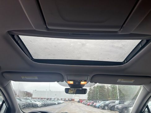 Used 2022 Honda Odyssey Elite image 17