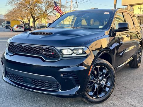 New 2025 Dodge Durango GT image 3