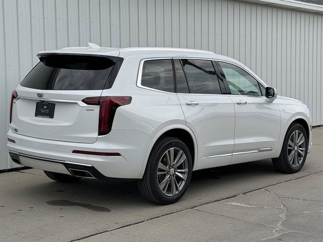 Used 2024 Cadillac XT6 Premium Luxury AWD/4WD image 4