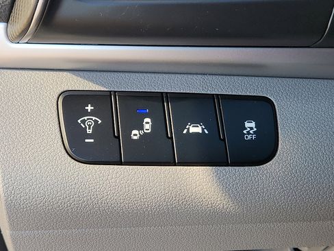 Used 2019 Hyundai Elantra Limited w/ Ultimate Package 02 image 12