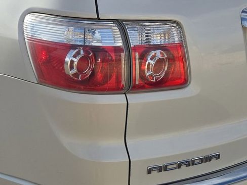 Used 2011 GMC Acadia Denali image 10