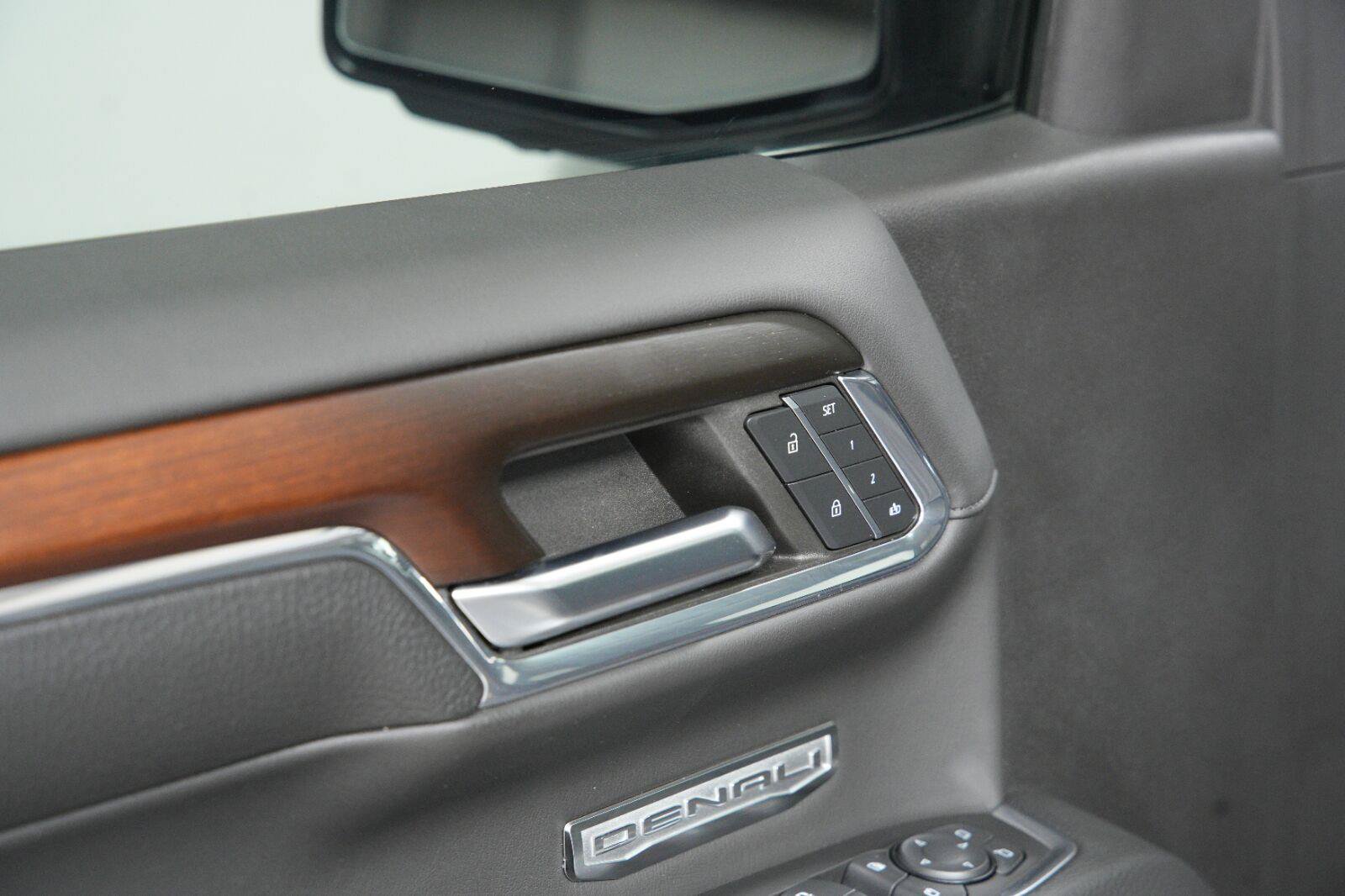 Certified 2024 GMC Sierra 1500 Denali w/ Denali Reserve Package AWD/4WD image 40
