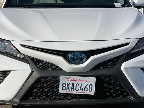 Used 2019 Toyota Camry SE w/ Audio Package FWD image 15