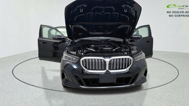 Used 2027 BMW 530i w/ M Sport Package RWD image 12