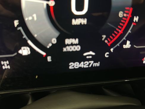 Used 2025 GMC Yukon AT4 w/ AT4 Premium Plus Package AWD/4WD image 11