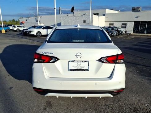 New 2025 Nissan Versa SV w/ Trunk Package image 4
