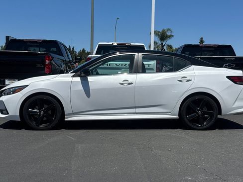 Used 2023 Nissan Sentra SR w/ Midnight Edition Package FWD image 6