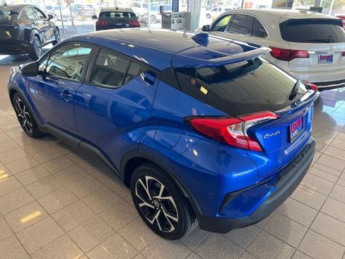 Used 2019 Toyota C-HR XLE FWD image 8