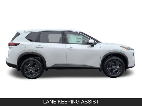 New 2026 Nissan Rogue SV w/ Cold Weather Package image 6