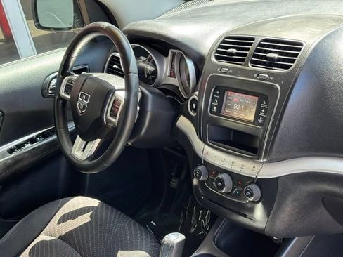 Used 2015 Dodge Journey American Value Package w/ Flexible Seating Group FWD image 26