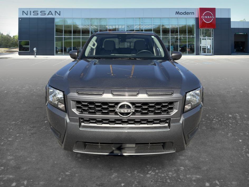 Used 2025 Nissan Frontier SV AWD/4WD image 2