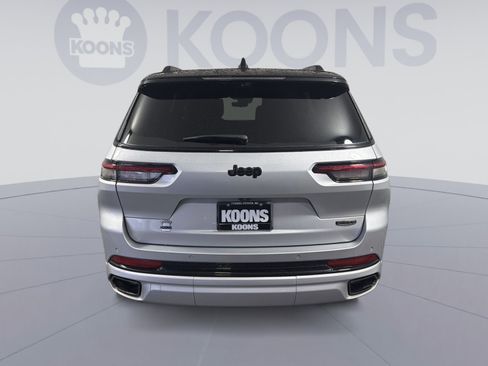 Used 2024 Jeep Grand Cherokee L Summit w/ Advanced Protech Group IV image 5