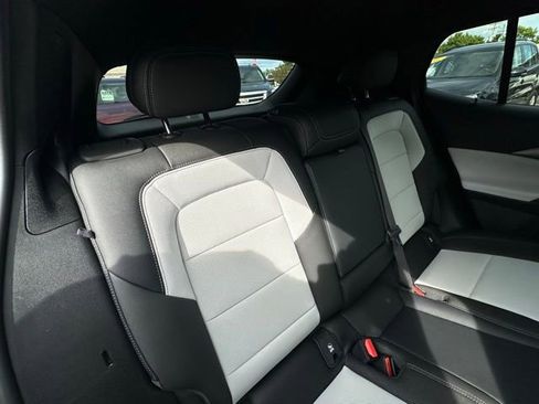 Used 2024 Chevrolet Equinox EV LT image 23