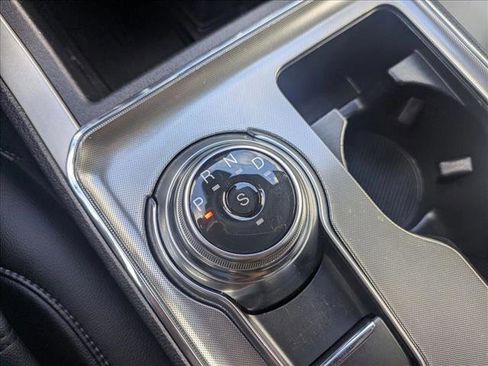 Used 2022 Ford Edge SEL w/ Convenience Package image 17