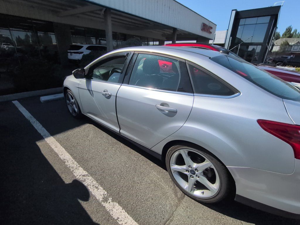 Used 2014 Ford Focus Titanium FWD image 6