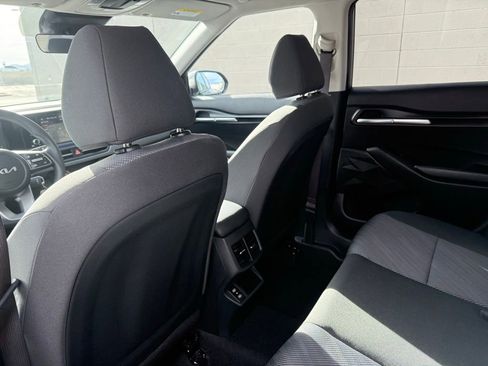 Used 2025 Kia Seltos LX image 20