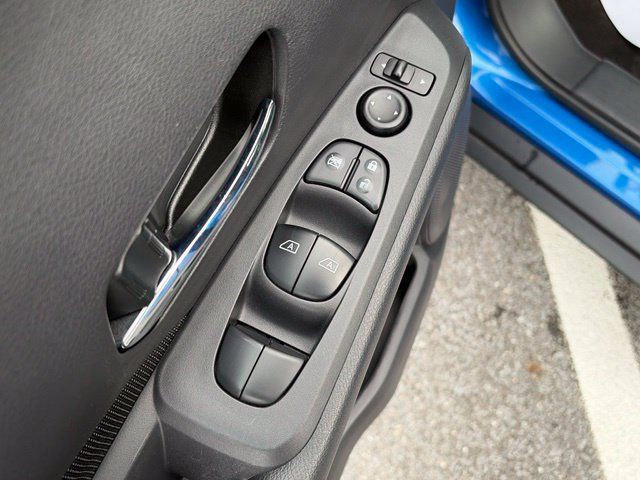 Used 2021 Nissan Kicks SV FWD image 12