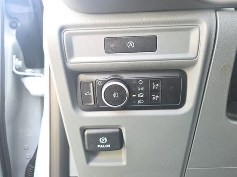 Used 2025 Ford F150 XLT w/ Equipment Group 301A Standard image 25