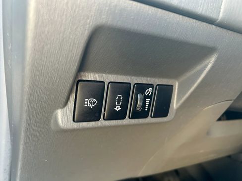 Used 2012 Toyota Prius V Five FWD image 27