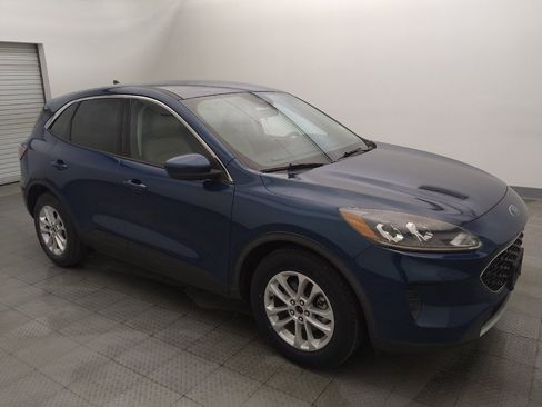 Used 2020 Ford Escape SE FWD image 11