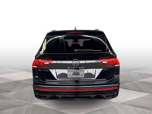Certified 2023 Volkswagen Tiguan SE R-Line FWD image 7