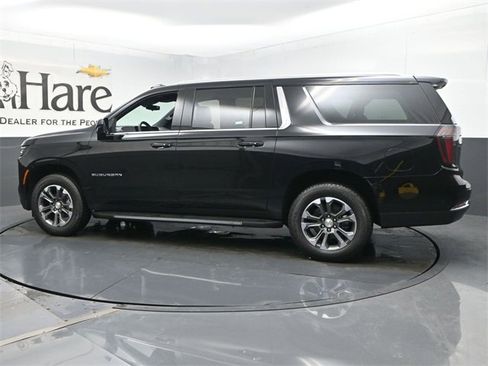 New 2025 Chevrolet Suburban LS image 31