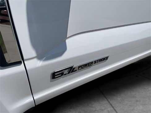 Used 2024 Ford F250 XL image 11