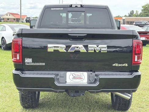 New 2026 RAM 2500 Laramie AWD/4WD image 8