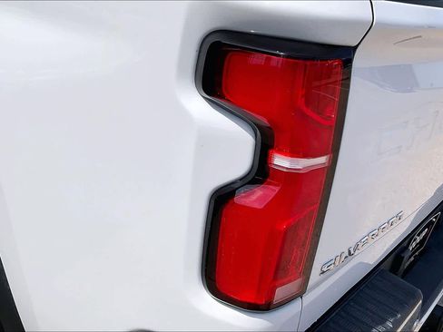 Used 2025 Chevrolet Silverado 2500 LTZ w/ LTZ Premium Package AWD/4WD image 29